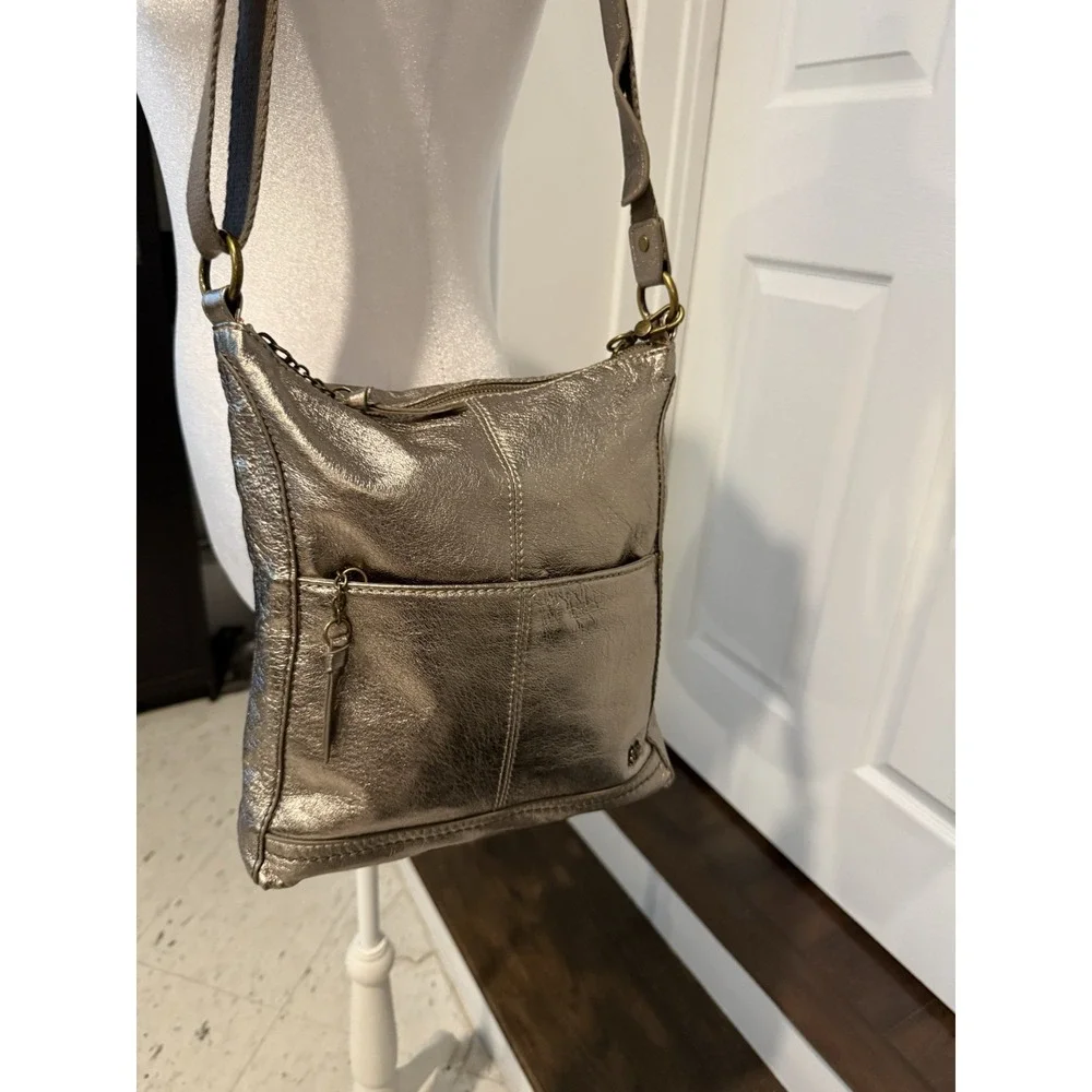 The Sak Metallic Pewter Leather Crossbody Bag Boho Charm Antiqued Brass Hardware